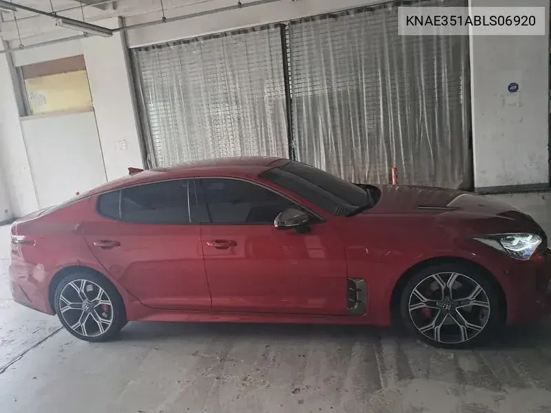 Kia Stinger 2.0L turbo, снимка 4 - Автомобили и джипове - 54707890