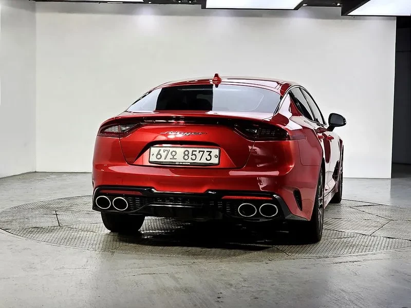 Kia Stinger 2.0L turbo, снимка 2 - Автомобили и джипове - 54707890