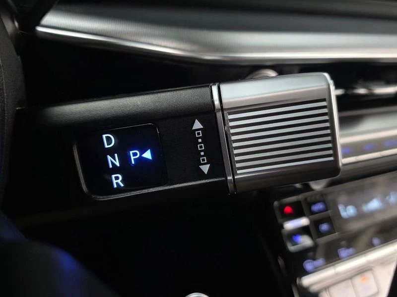 Hyundai Grandeur 3.5 235 hp Automatic, снимка 9 - Автомобили и джипове - 55817615