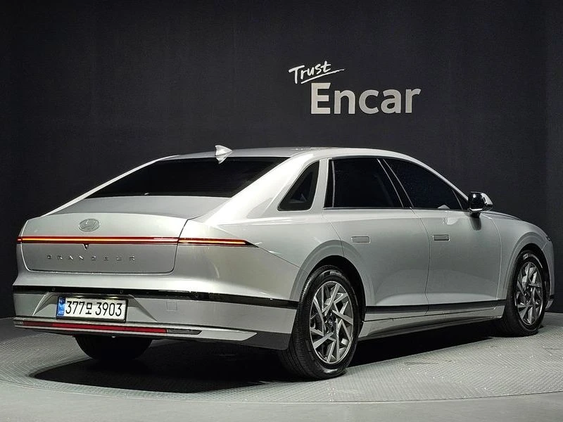 Hyundai Grandeur 3.5 235 hp Automatic, снимка 2 - Автомобили и джипове - 55817615