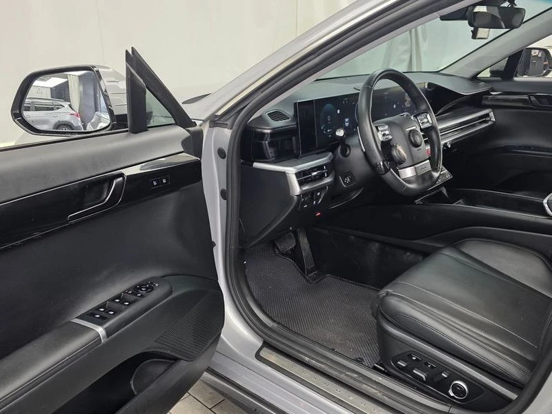 Hyundai Grandeur 3.5 235 hp Automatic, снимка 10 - Автомобили и джипове - 55817615