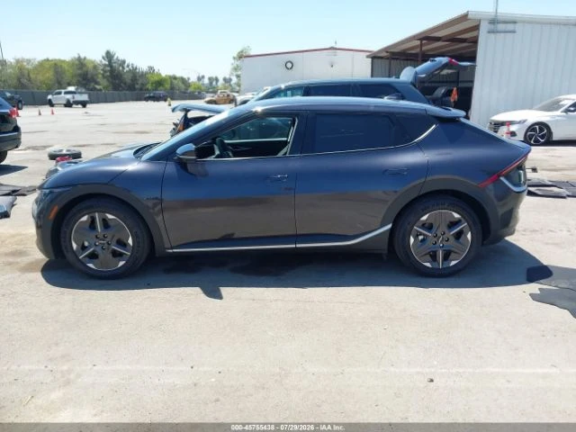Kia EV6 Light Long Range AWD, снимка 12 - Автомобили и джипове - 56172748