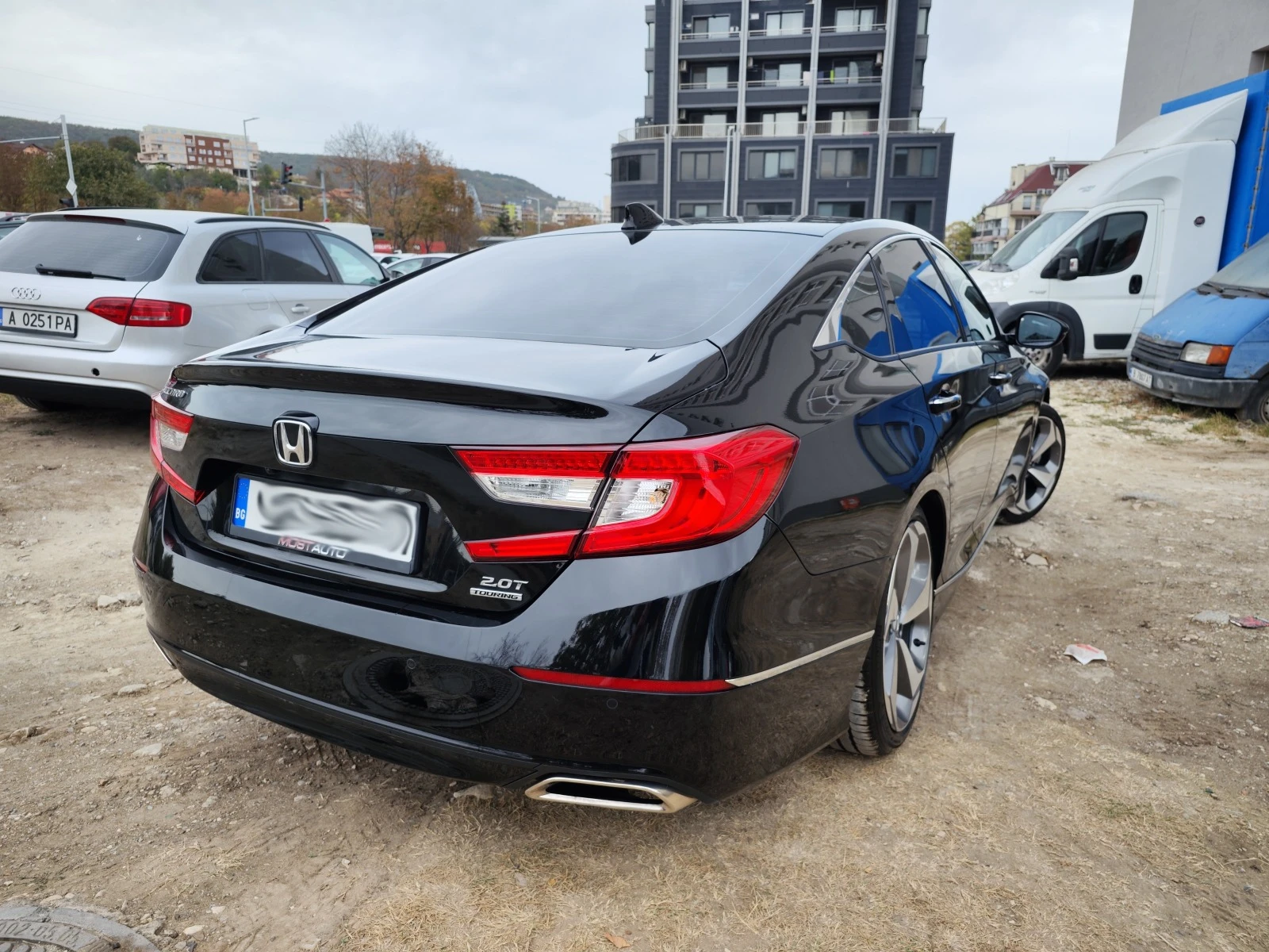 Honda Accord 2.0T TOURING - изображение 4