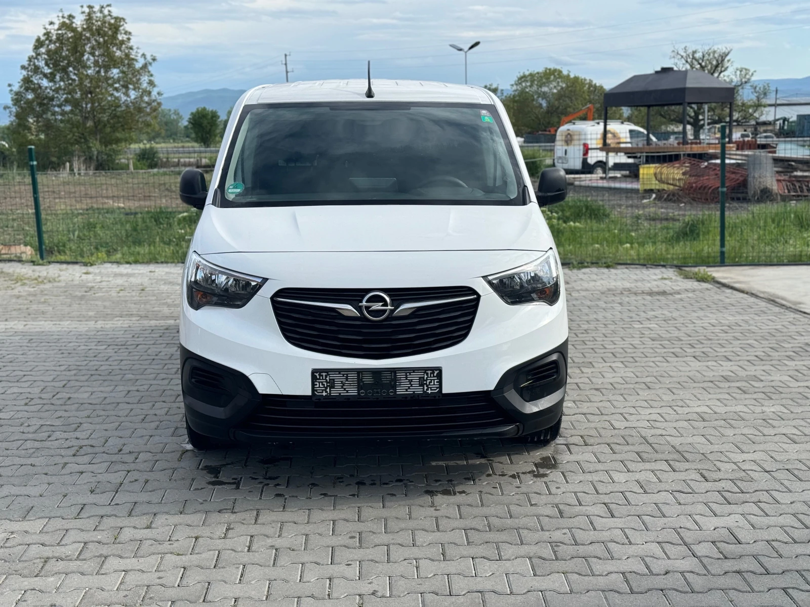 Opel Combo 1.5D* Климатик* Като Ново* Германия* Нави* 2019 - изображение 2