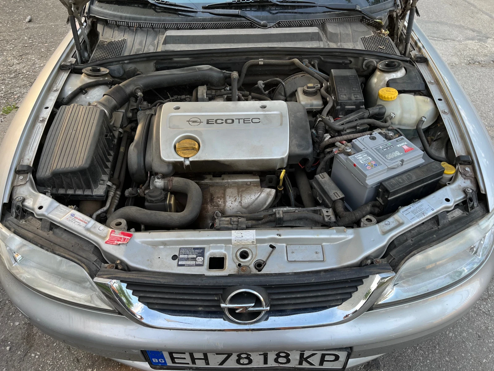 Opel Vectra 1.6 - изображение 6