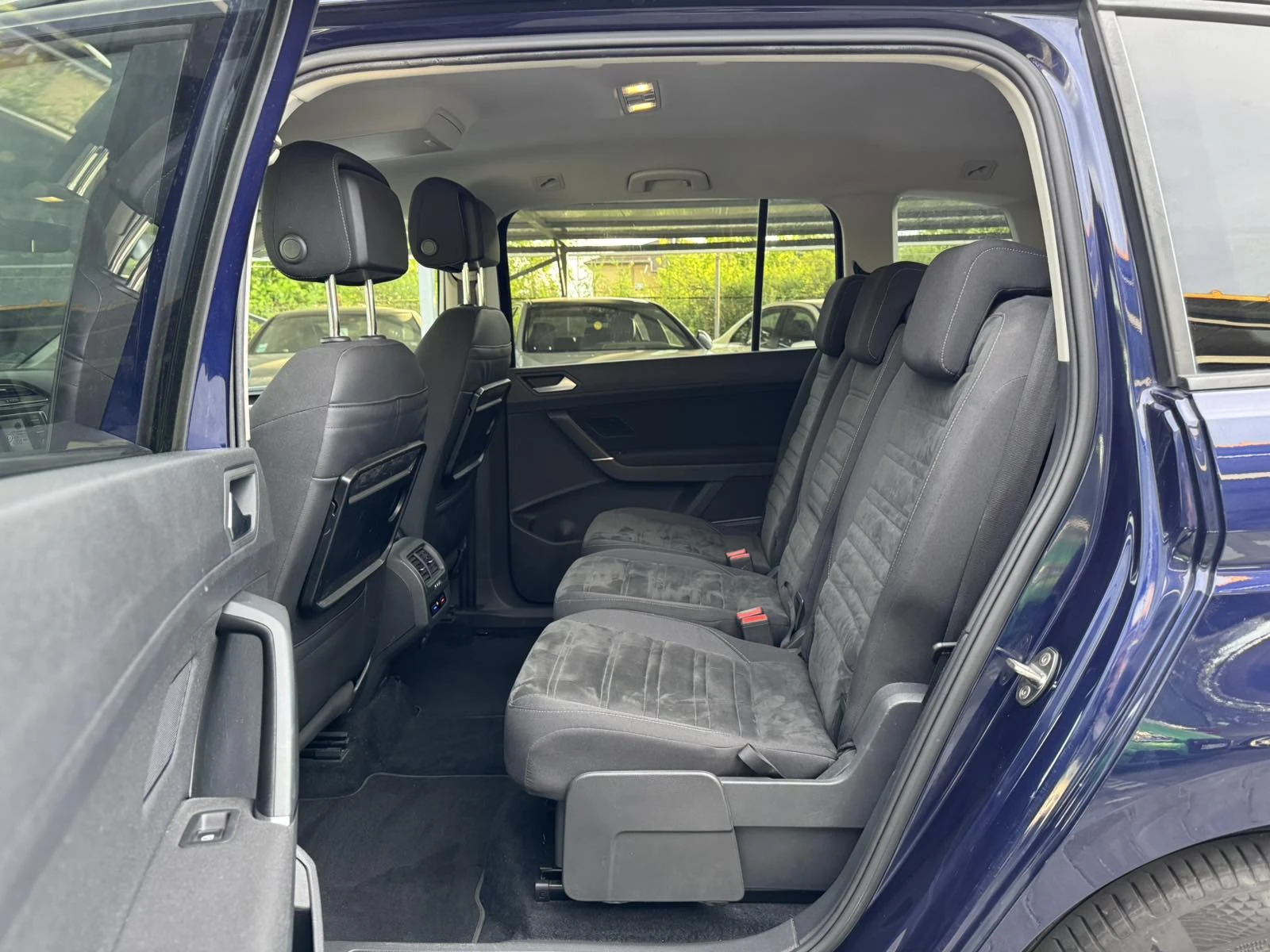 VW Touran HIGHLINE 2.0TDI 150K.C - изображение 7