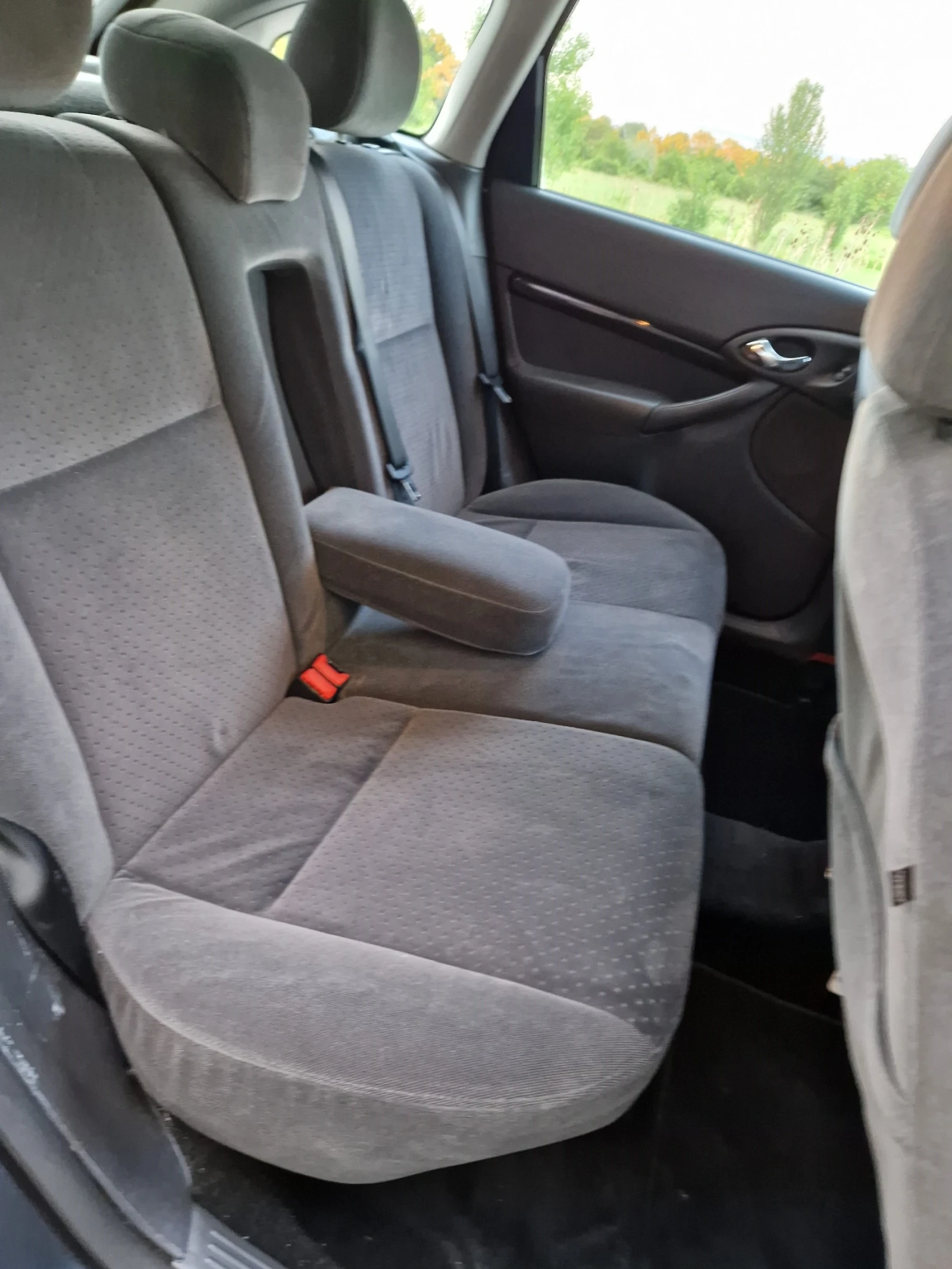 Ford Focus 1.6i 140хил.км. Газов инж. - изображение 8