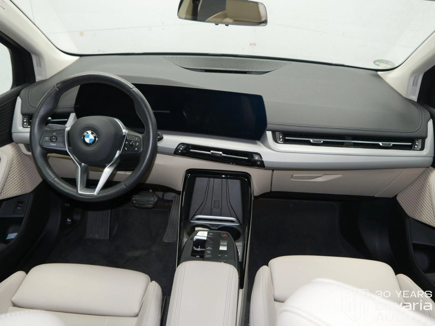 BMW 216 i Active Tourer Steptronic - изображение 6