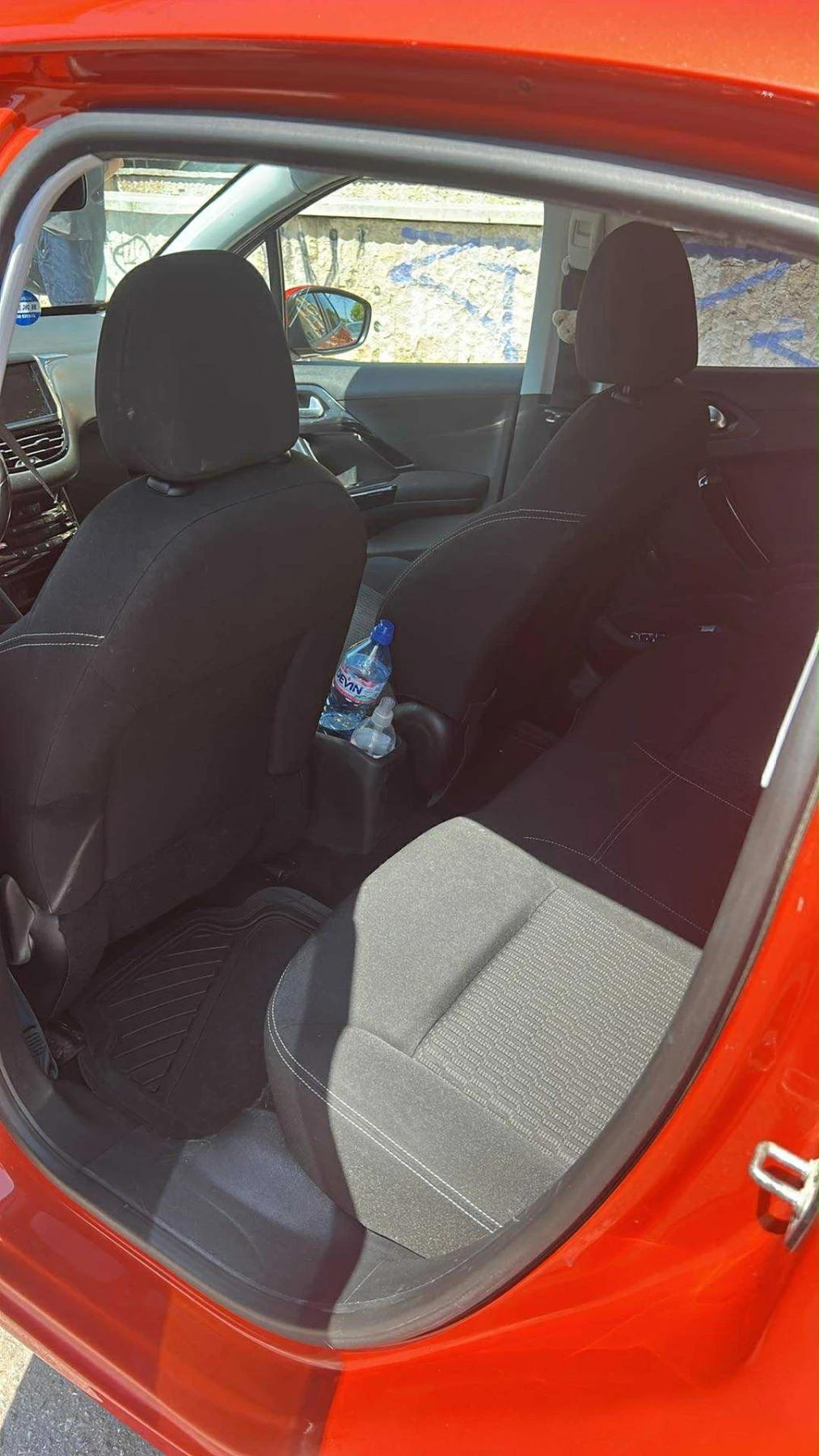 Peugeot 208  - изображение 4
