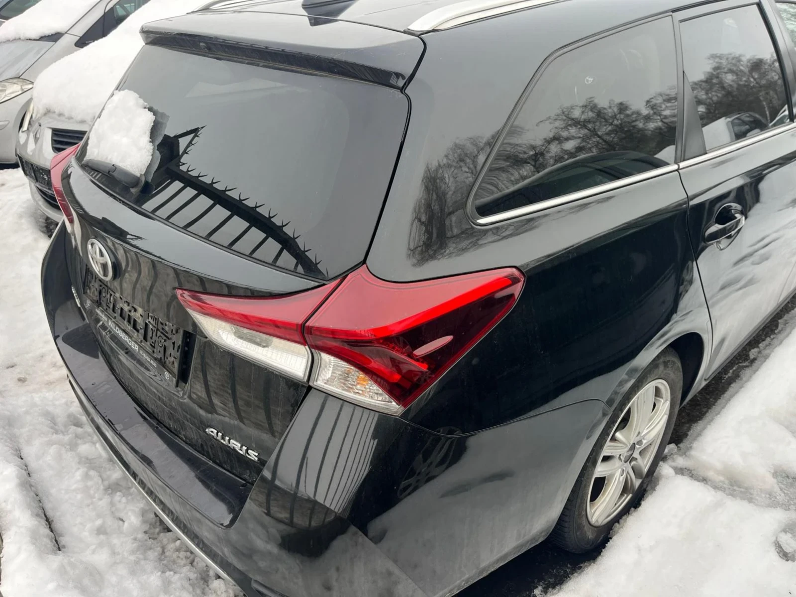 Toyota Auris 1.2 - изображение 4