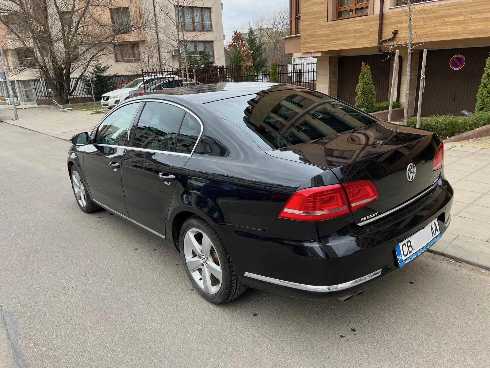 VW Passat AUTOMAT от VW България, СЕМЕЕН автомобил, снимка 4 - Автомобили и джипове - 53916904