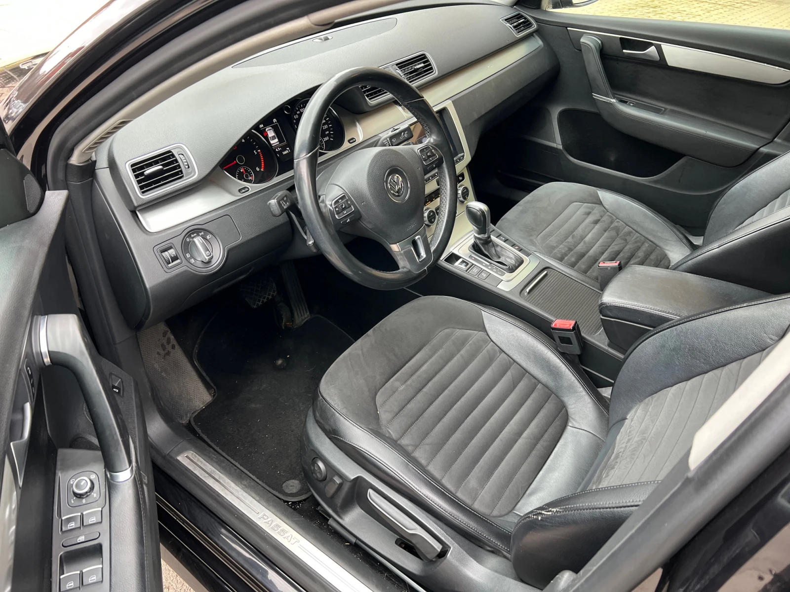 VW Passat AUTOMAT от VW България, СЕМЕЕН автомобил, снимка 9 - Автомобили и джипове - 53916904