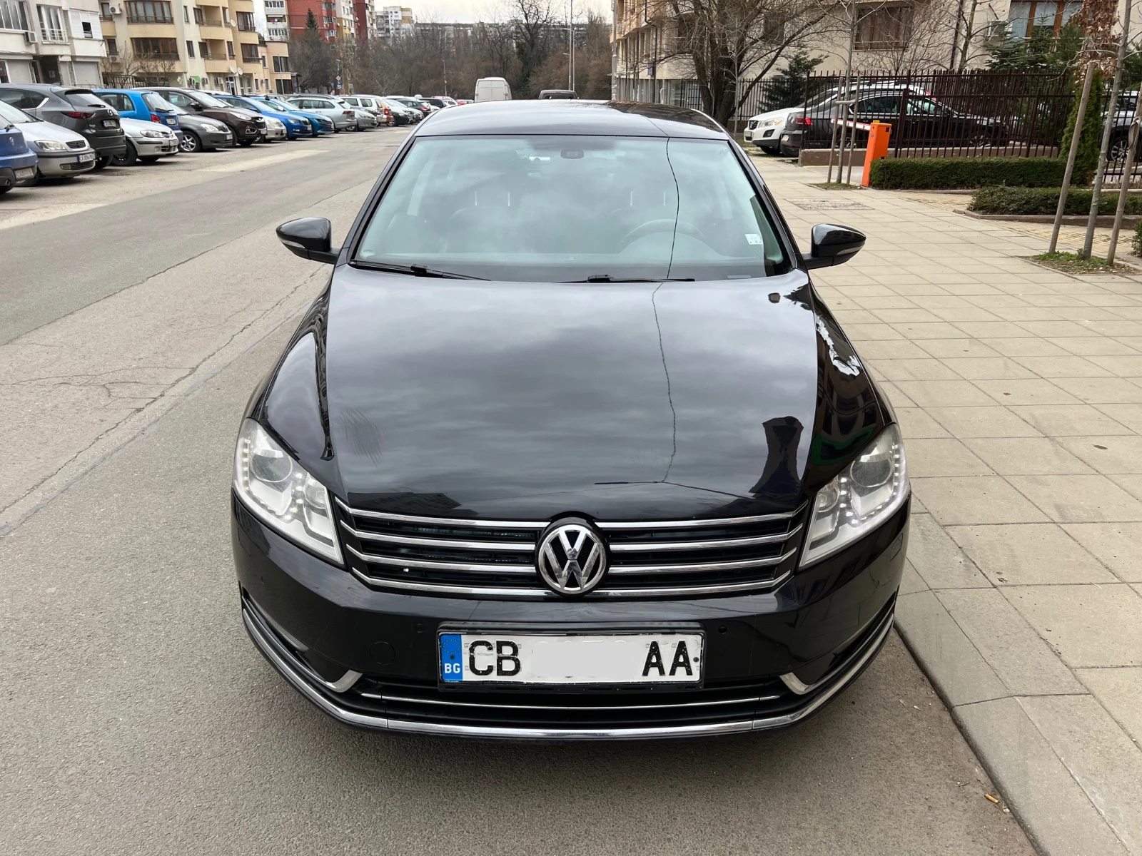 VW Passat AUTOMAT от VW България, СЕМЕЕН автомобил, снимка 2 - Автомобили и джипове - 53916904