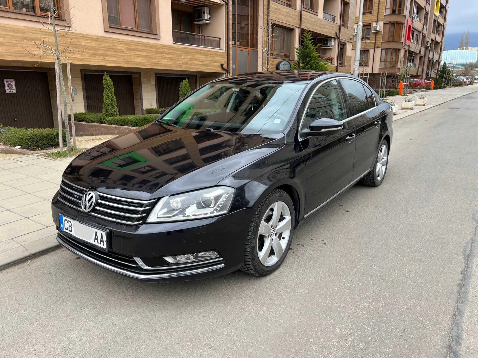 VW Passat AUTOMAT от VW България, СЕМЕЕН автомобил, снимка 3 - Автомобили и джипове - 53916904