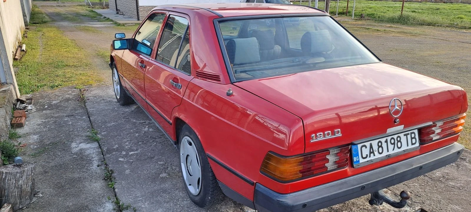 Mercedes-Benz 190 D, снимка 4 - Автомобили и джипове - 54038936