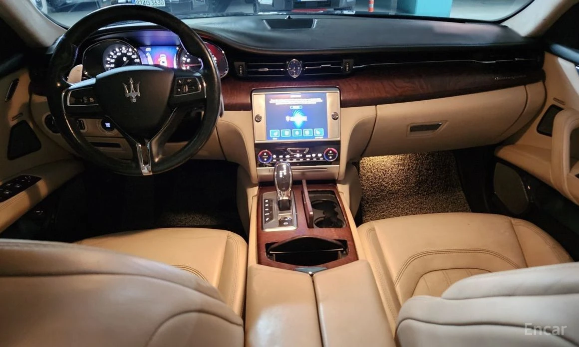 Maserati Quattroporte GTS 3.8 V8* SUNROOF* ПОДГРЕВ* ОБДУХВАНЕ* , снимка 7 - Автомобили и джипове - 54071714