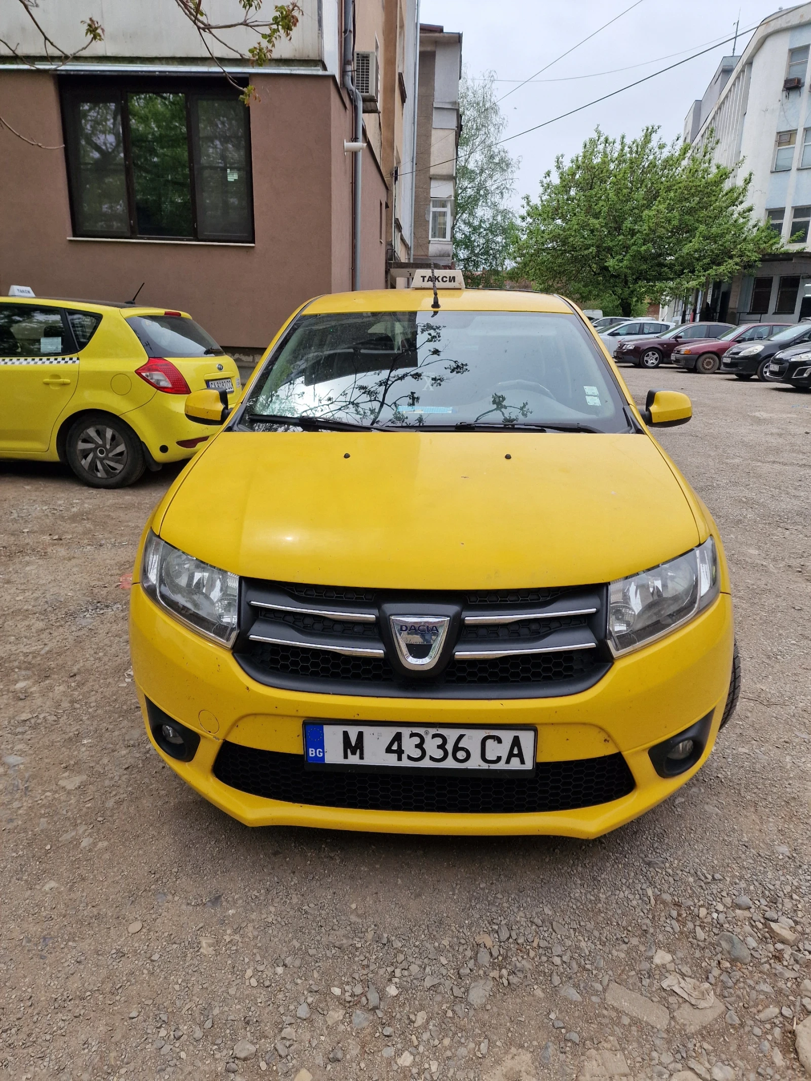 Dacia Sandero 1.2, снимка 3 - Автомобили и джипове - 54269627