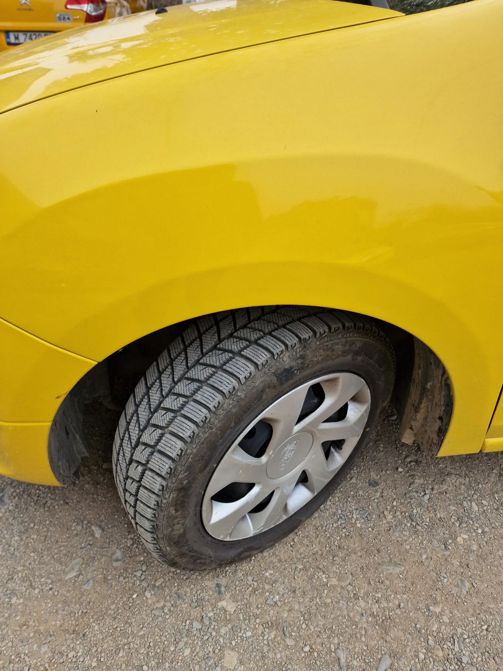 Dacia Sandero 1.2, снимка 4 - Автомобили и джипове - 54269627