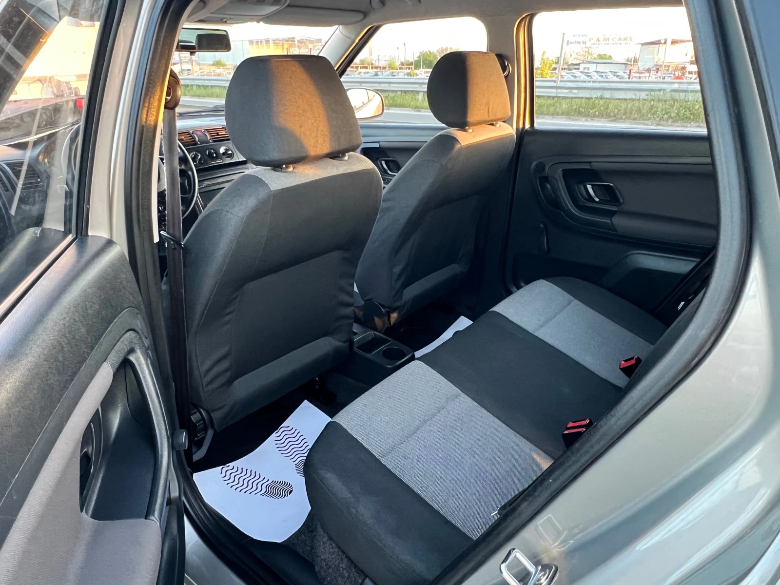 Skoda Fabia ЛИЗИНГ-1, 6 ДИЗЕЛ-КЛИМА, снимка 8 - Автомобили и джипове - 54335121