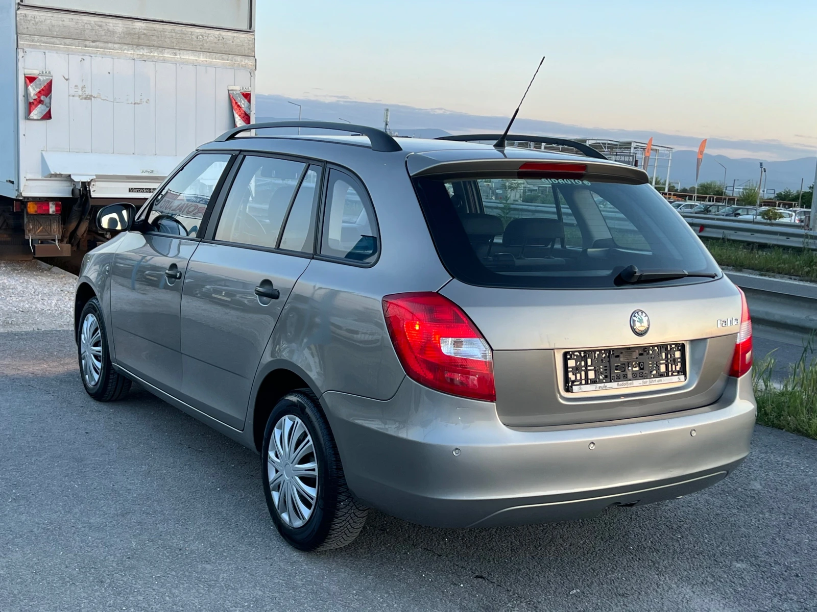 Skoda Fabia ЛИЗИНГ-1, 6 ДИЗЕЛ-КЛИМА, снимка 6 - Автомобили и джипове - 54335121