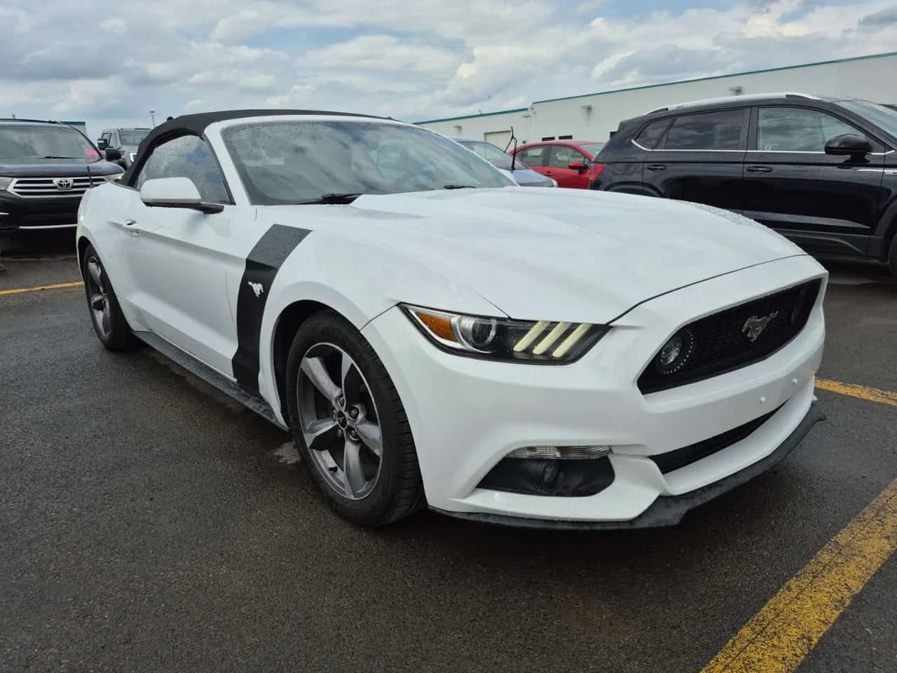 Ford Mustang * V6 * CARFAX * АВТОКРЕДИТ БЕЗ ПЪРВОНАЧАЛНА ВНОСКА, снимка 2 - Автомобили и джипове - 54701636