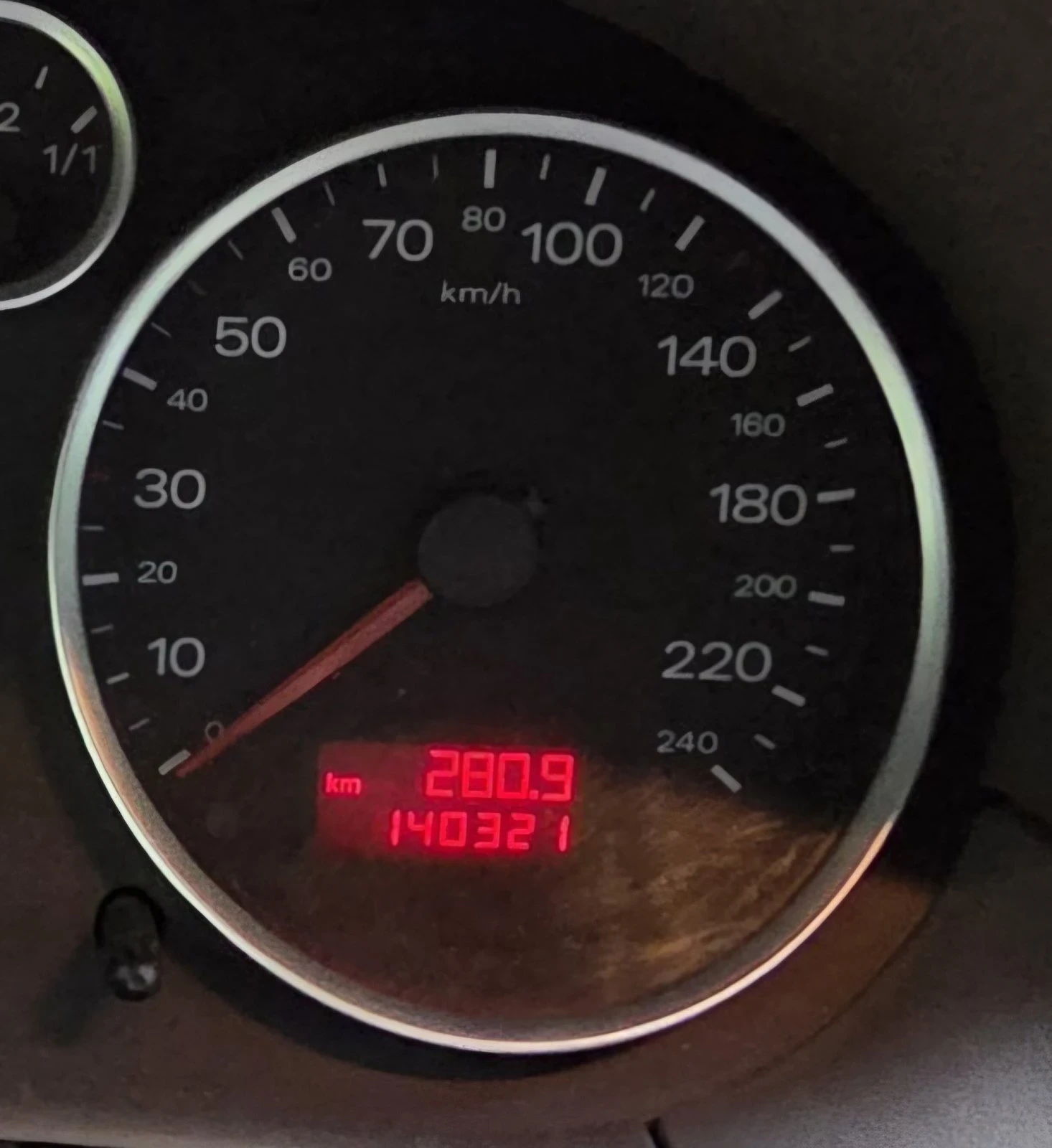 Audi A2, снимка 10 - Автомобили и джипове - 54748074