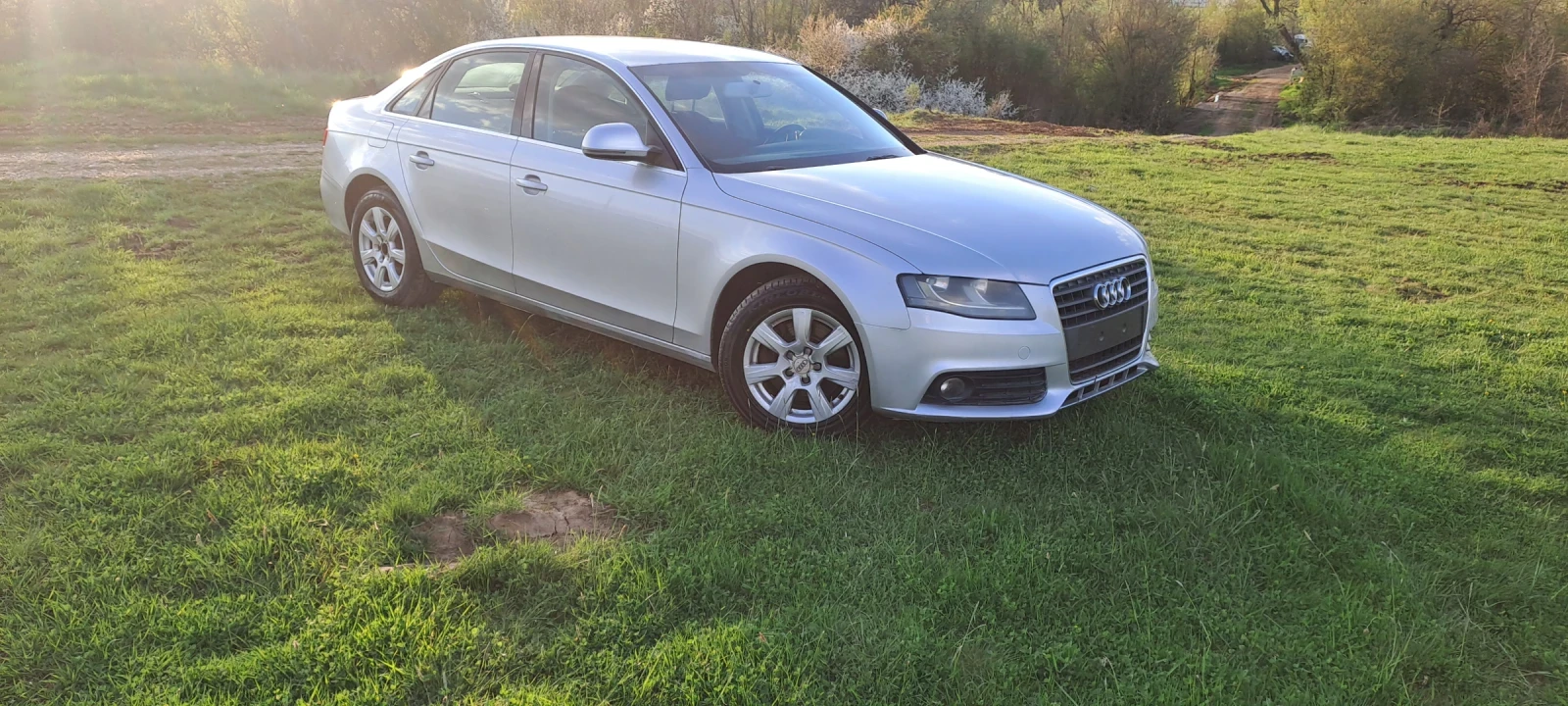 Audi A4 2.0 TDI, снимка 4 - Автомобили и джипове - 54812177