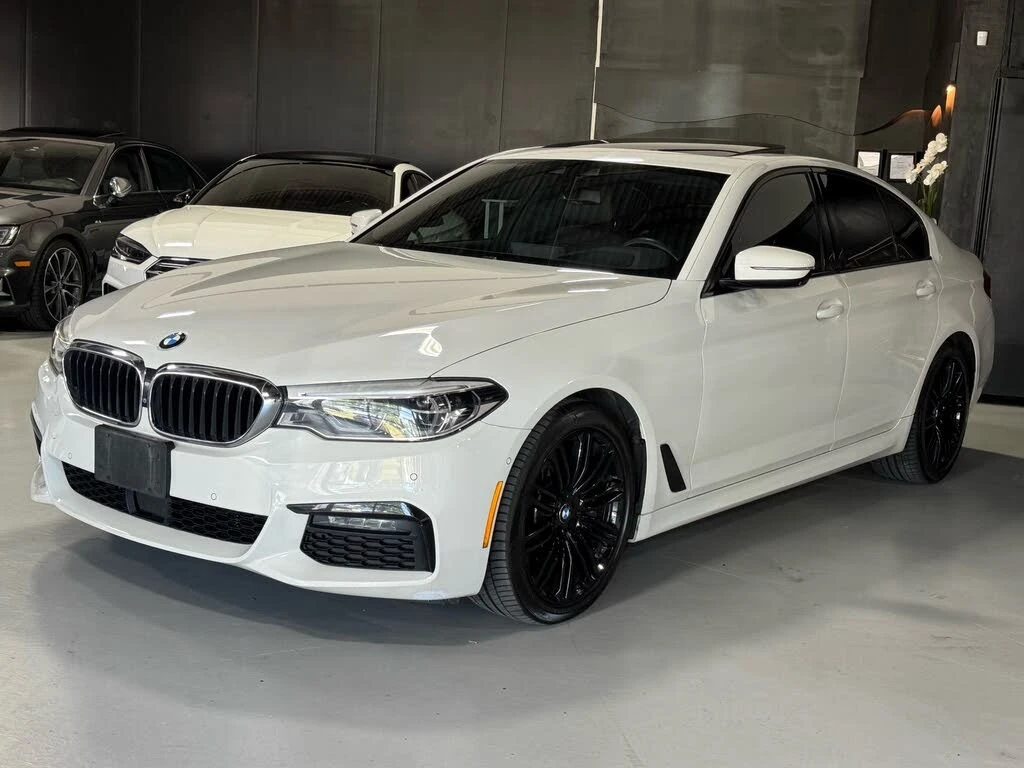 BMW 540 M Pack * HUD * 360 * АвтоКредит * (ЦЕНА ДО БГ), снимка 2 - Автомобили и джипове - 55511643