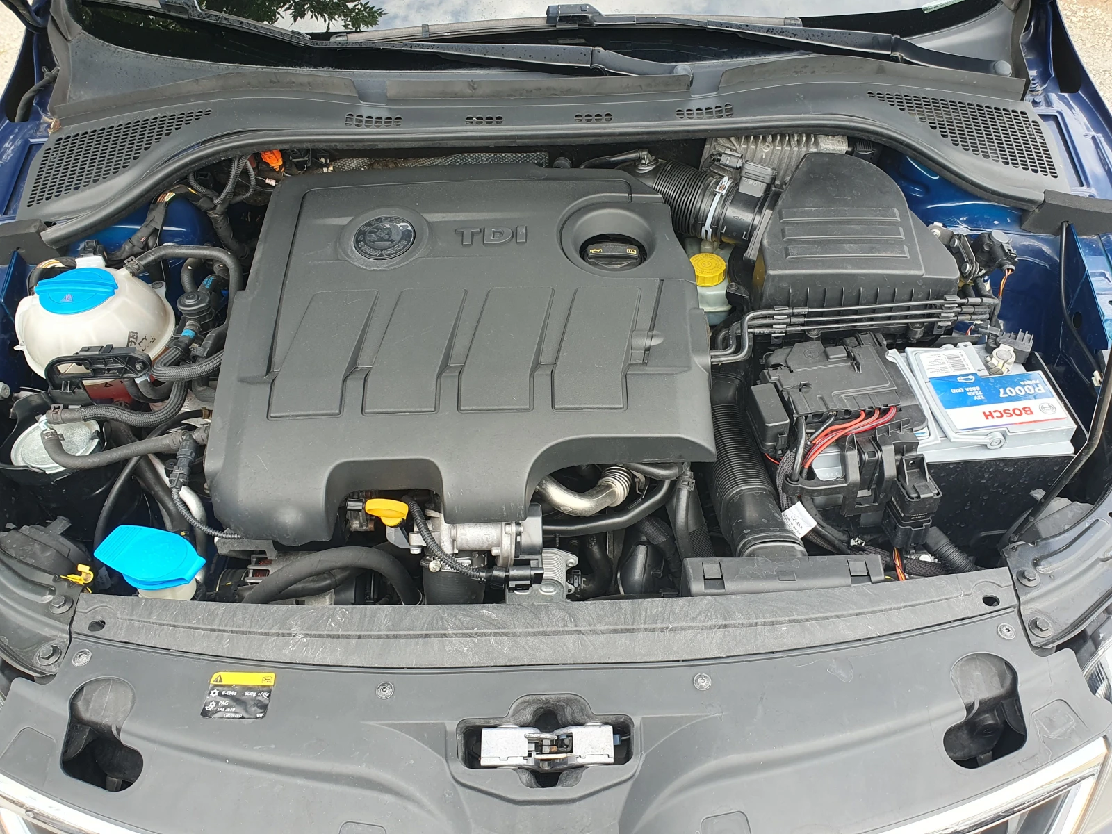 Skoda Rapid 1.6 TDI , снимка 15 - Автомобили и джипове - 55671573