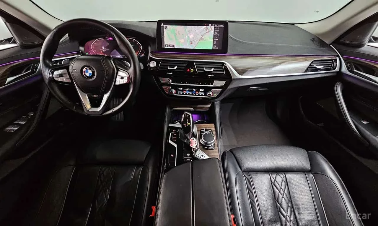 BMW 530 i xDrive Luxury | АВТОФИНАНСИРАНЕ, снимка 7 - Автомобили и джипове - 55709440