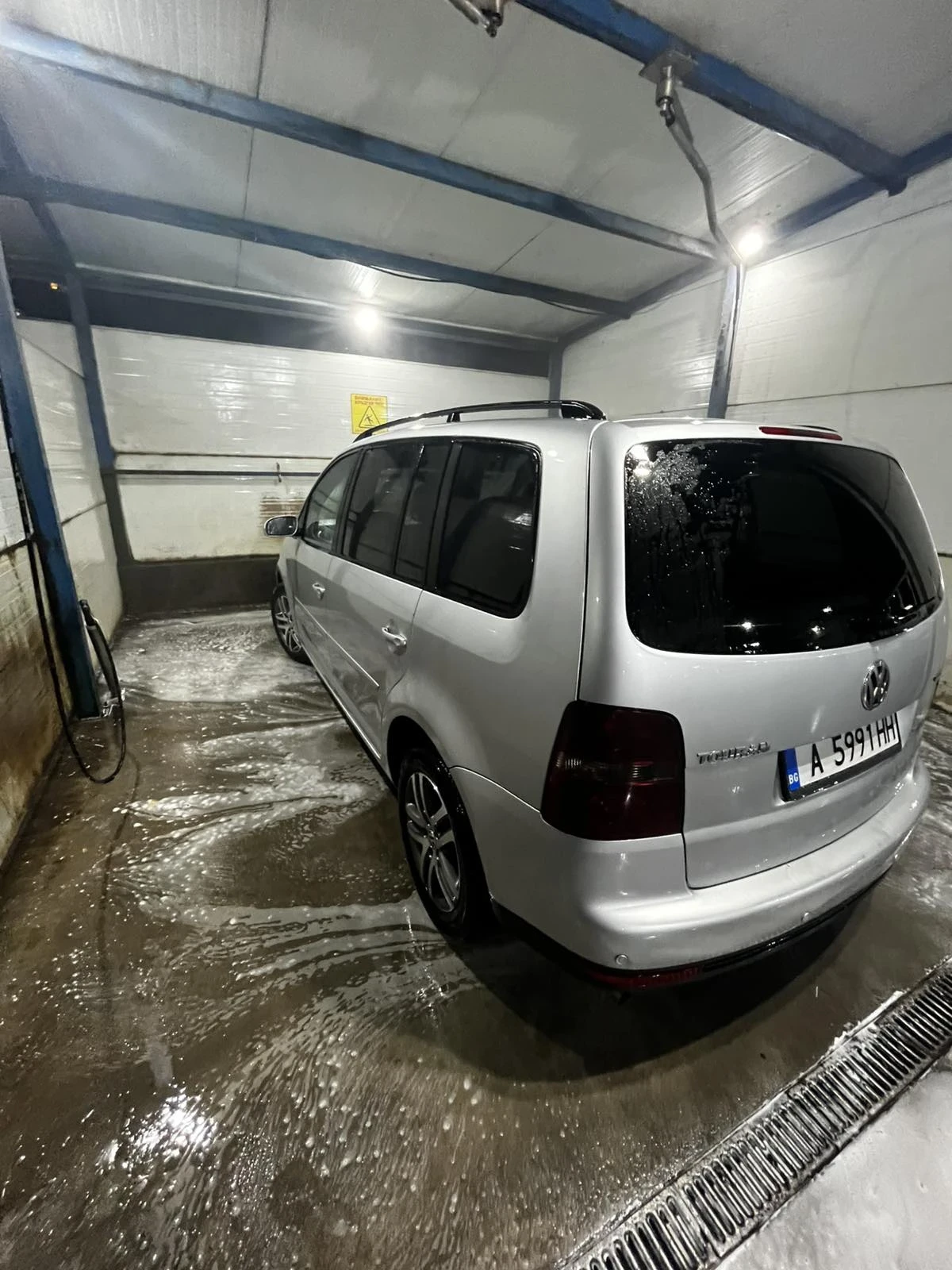 VW Touran, снимка 3 - Автомобили и джипове - 56024654
