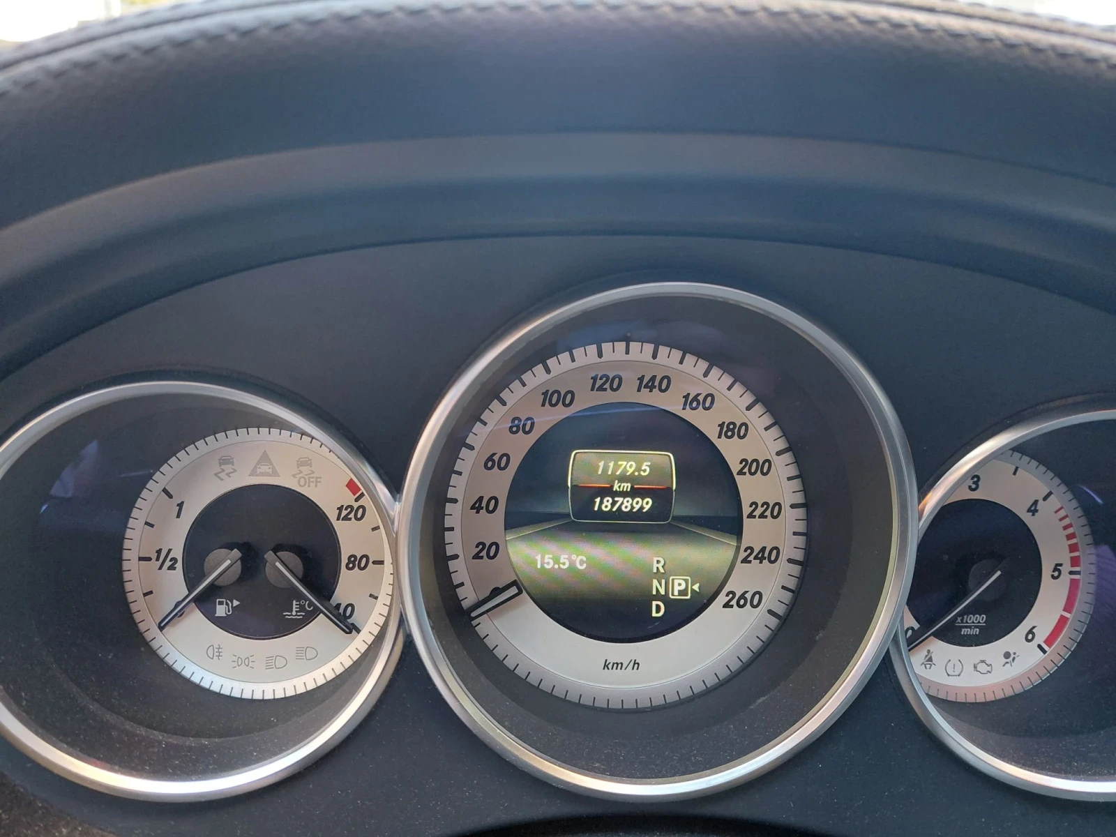 Mercedes-Benz CLS 350 350 CDI 4Matic, снимка 17 - Автомобили и джипове - 56128904