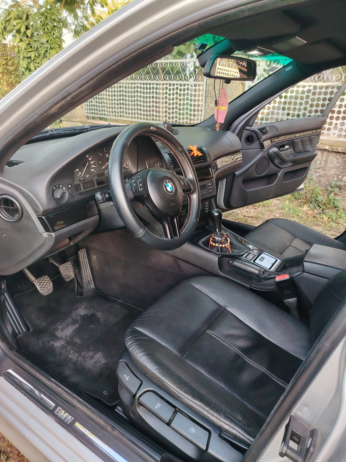 BMW 525, снимка 11 - Автомобили и джипове - 56156143