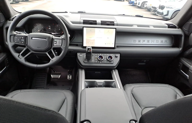 Land Rover Defender 110 D300 X, снимка 3 - Автомобили и джипове - 50020137