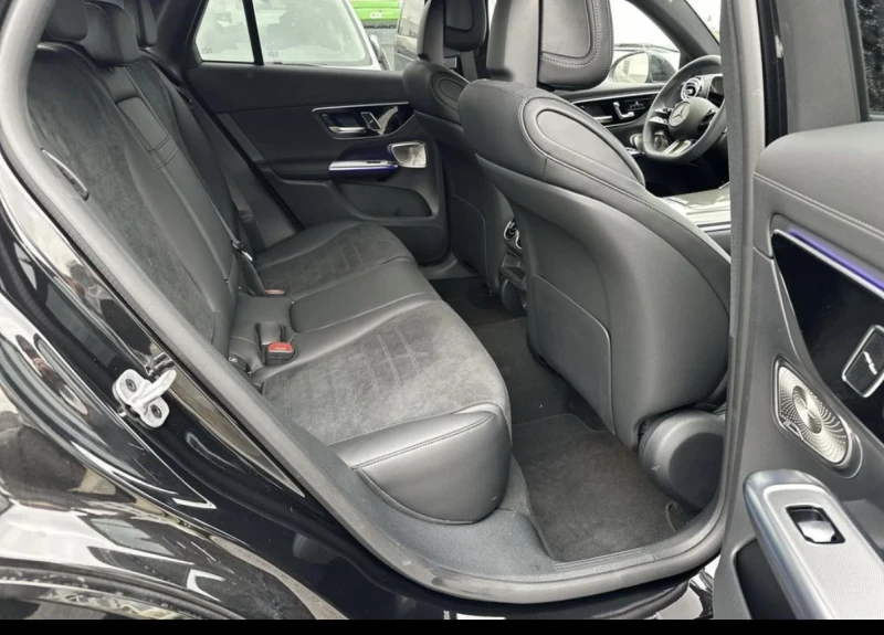 Mercedes-Benz GLC 300 AMG Line* 4M* Head-up* Pano* Camera* ГОТОВ ЛИЗИНГ, снимка 5 - Автомобили и джипове - 52011746