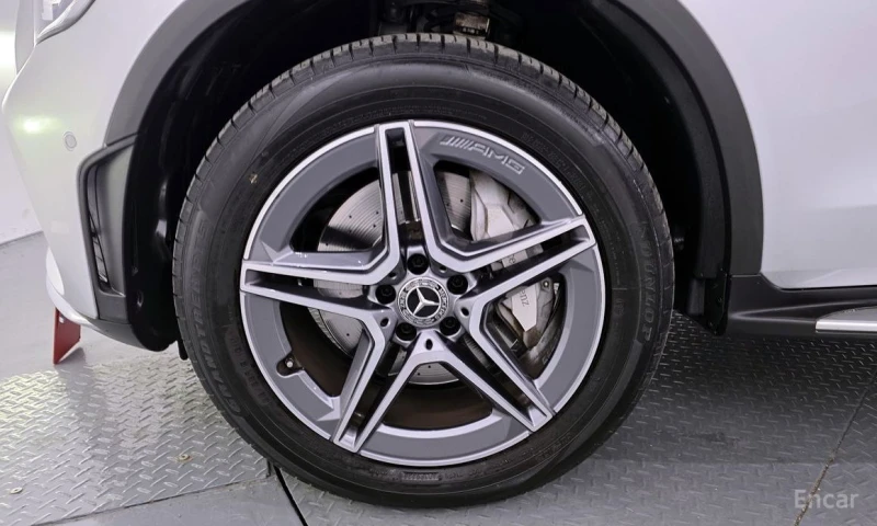 Mercedes-Benz GLC 300, снимка 5 - Автомобили и джипове - 53286079