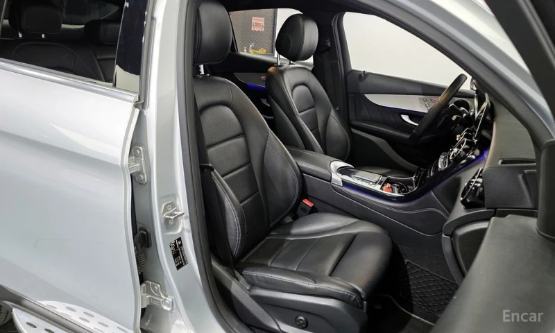 Mercedes-Benz GLC 300, снимка 12 - Автомобили и джипове - 53286079