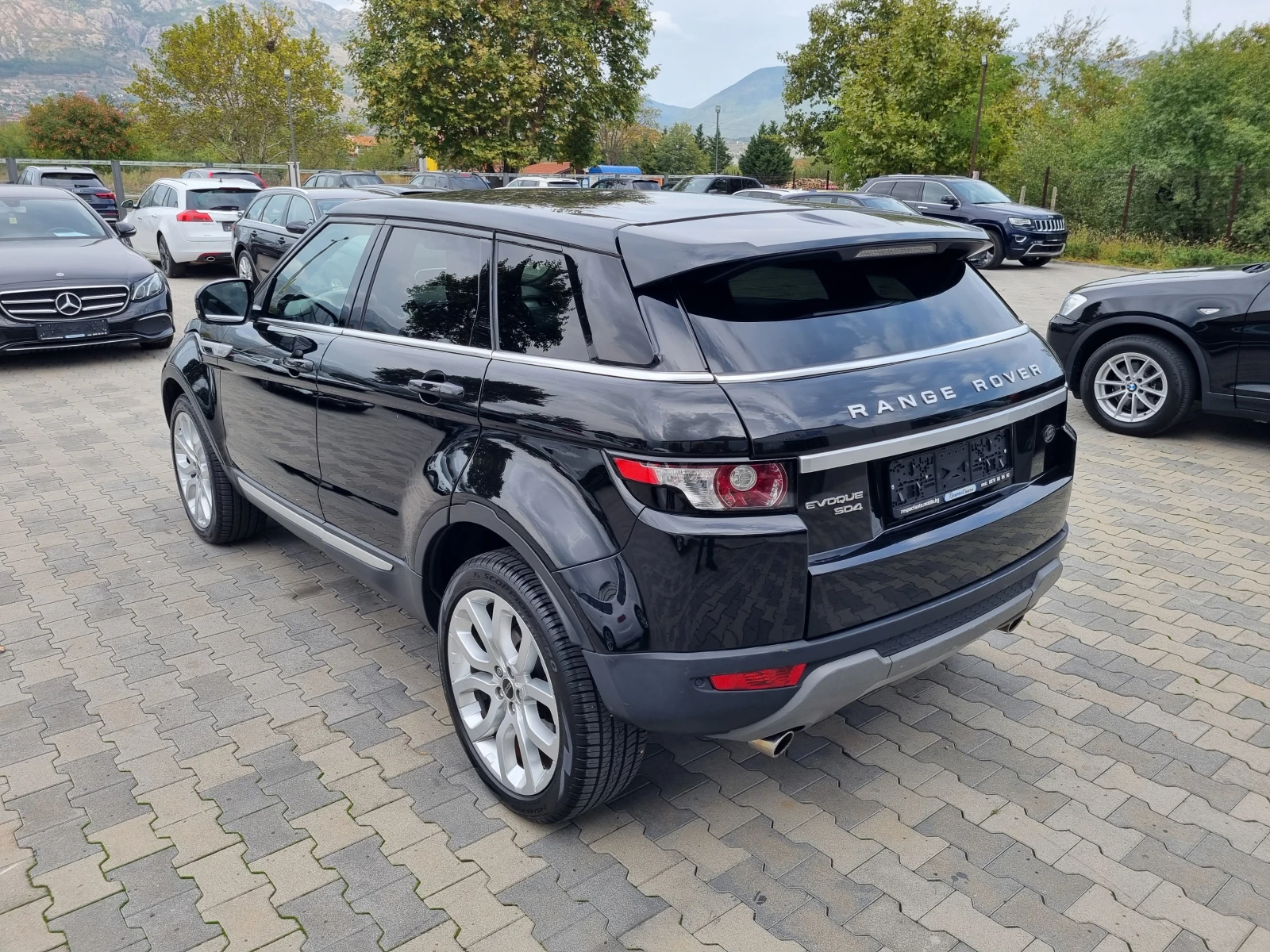 Land Rover Range Rover Evoque 190кс. 4х4 KEYLESS GO Кожа, Панорама, КАМЕРА, Ксен - изображение 4