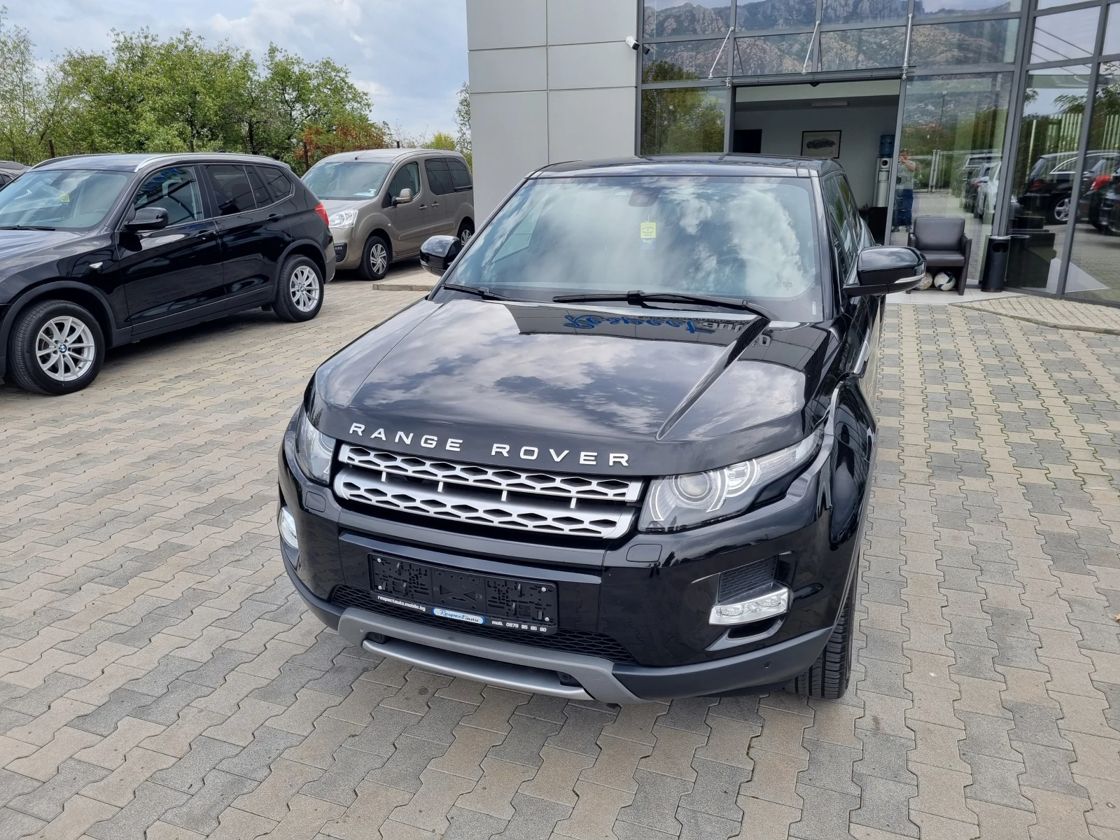 Land Rover Range Rover Evoque 190кс. 4х4 KEYLESS GO Кожа, Панорама, КАМЕРА, Ксен - изображение 3