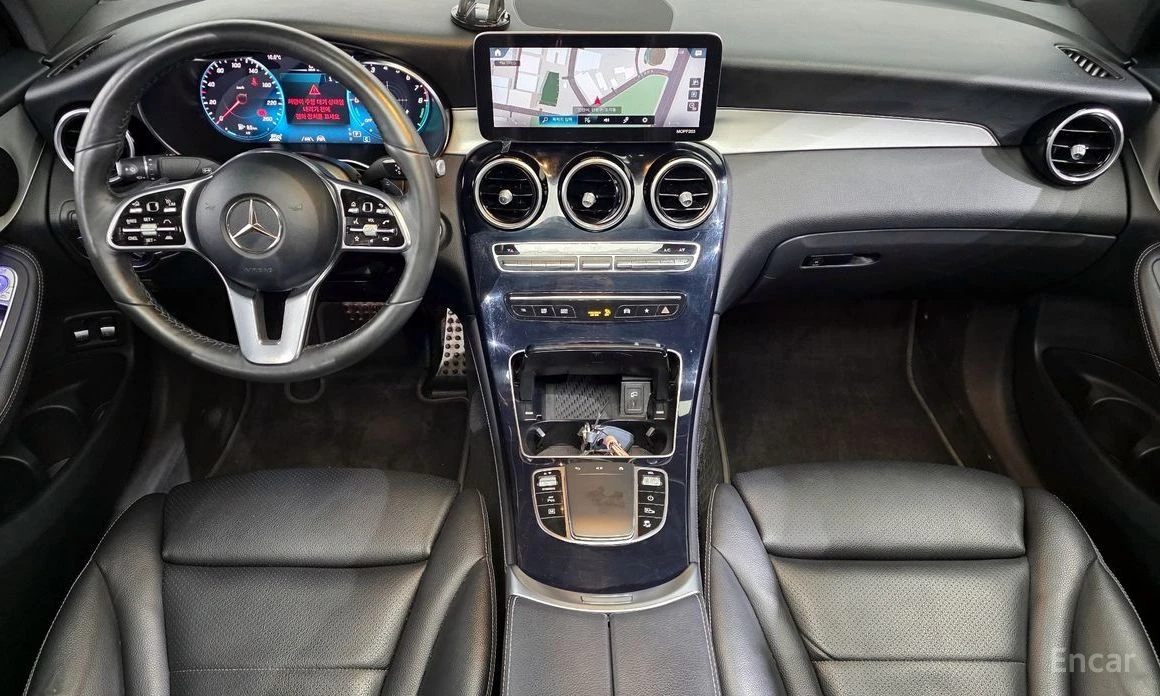 Mercedes-Benz GLC 300  - изображение 7