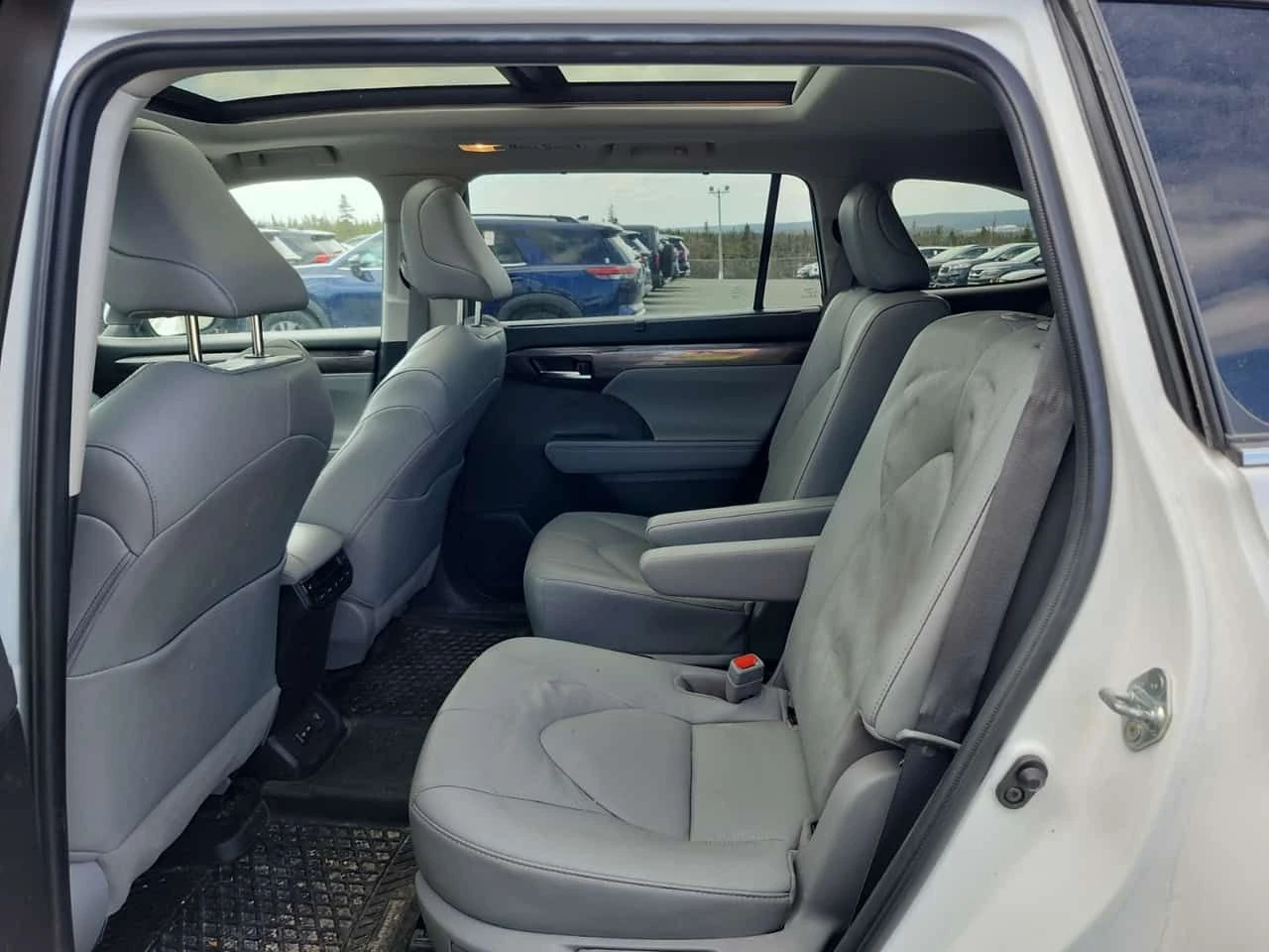 Toyota Highlander  | LIMITED | PLATINUM AWD | 360 | HEAD-UP | ОБДУХ, снимка 11 - Автомобили и джипове - 54453666