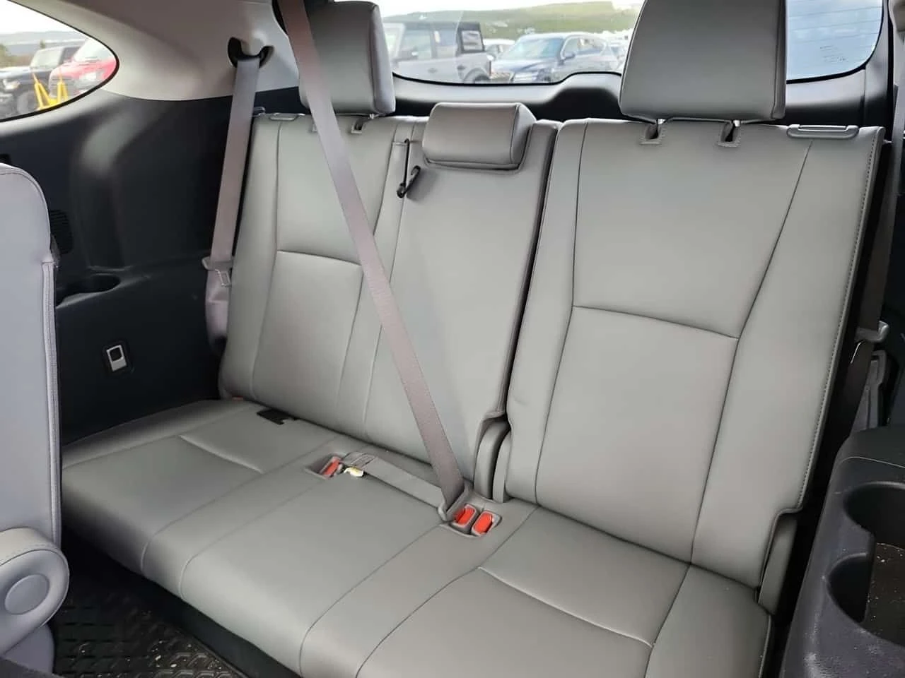 Toyota Highlander  | LIMITED | PLATINUM AWD | 360 | HEAD-UP | ОБДУХ, снимка 13 - Автомобили и джипове - 54453666