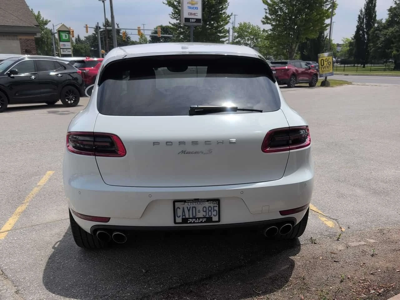 Porsche Macan  S * CARFAX * БЕЗ ПЪРВОНАЧАЛНА ВНОСКА, снимка 4 - Автомобили и джипове - 54841789