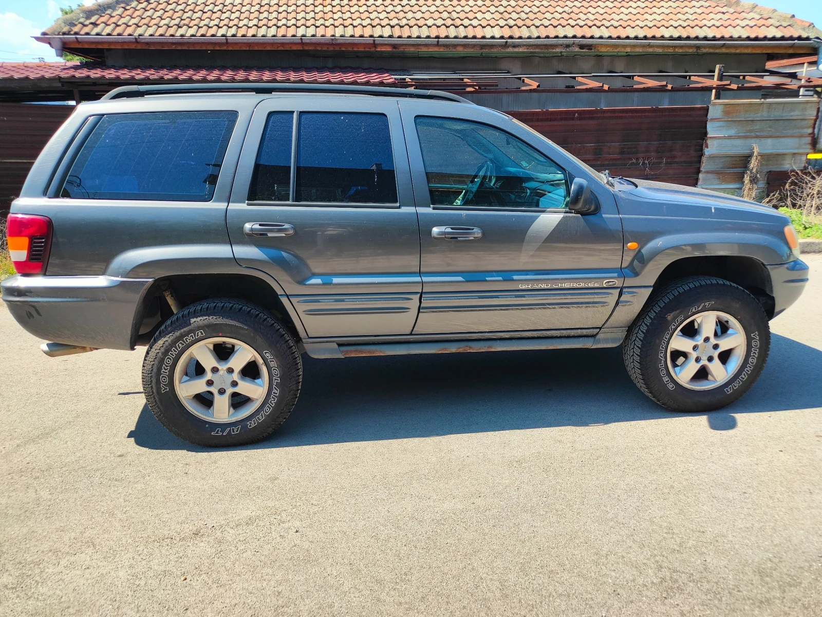 Jeep Grand cherokee Overland 4.7 H.O. ГАЗ, снимка 4 - Автомобили и джипове - 55309523