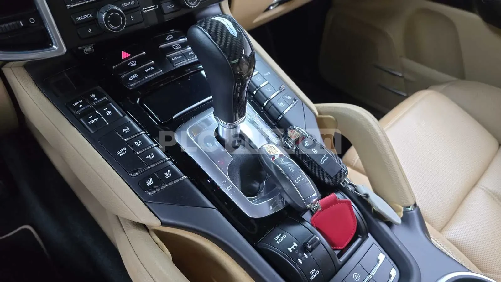 Porsche Cayenne PLATINUM EDITION PANORAMA/360CAM/FULL, снимка 9 - Автомобили и джипове - 55277104