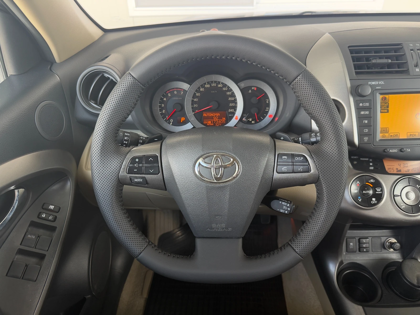 Toyota Rav4 2.2 D4D 4WD/Автомат/Камера/Собствен лизинг, снимка 12 - Автомобили и джипове - 55710718