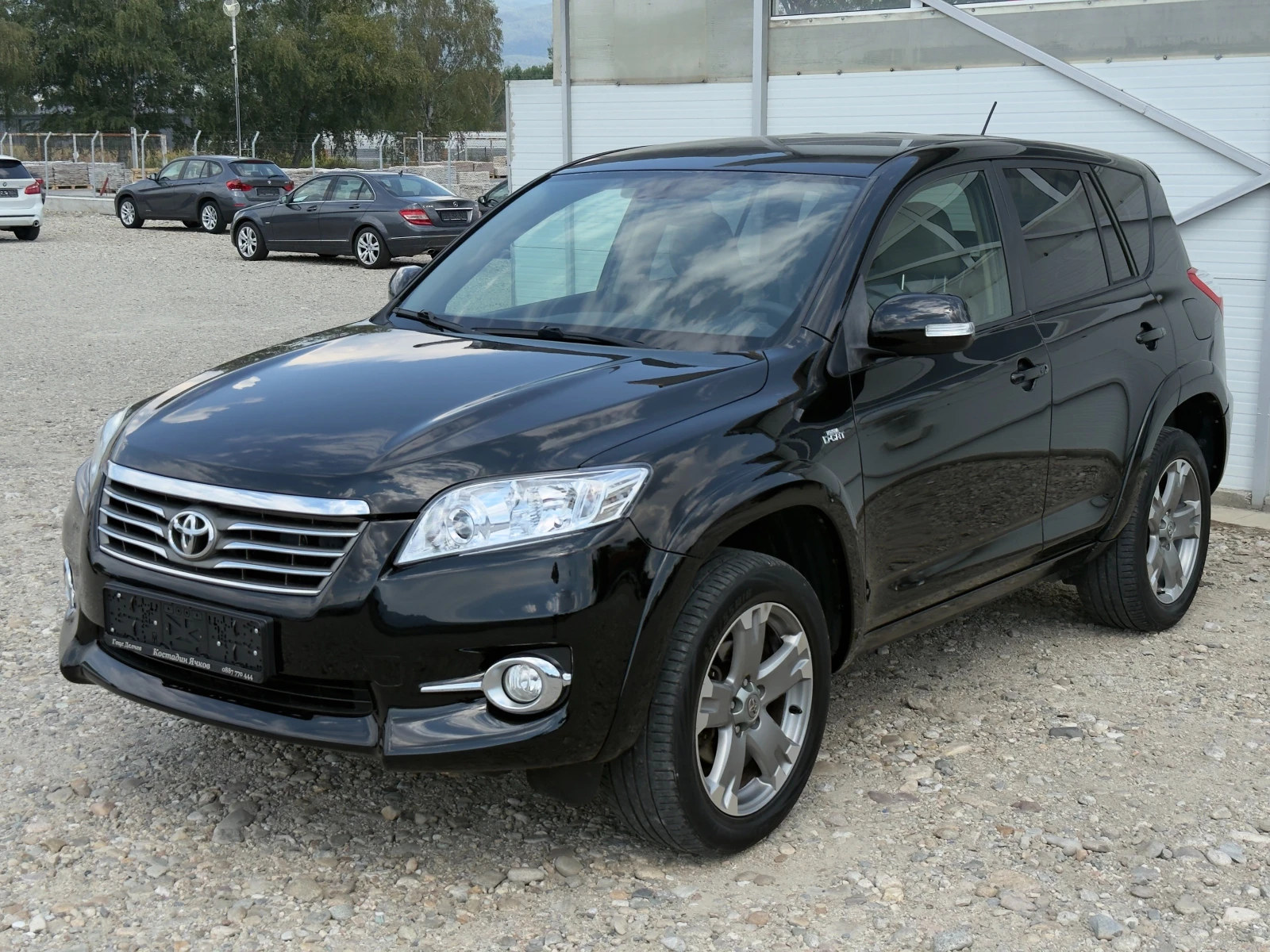 Toyota Rav4 2.2 D4D 4WD/Автомат/Камера/Собствен лизинг, снимка 8 - Автомобили и джипове - 55710718