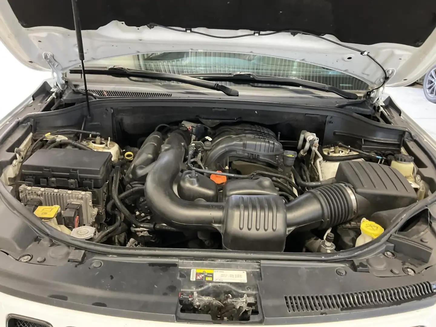 Jeep Grand cherokee OVERLAND 3.6 4WD * DIS * ОБДУХ * КАМЕРА, снимка 6 - Автомобили и джипове - 56197640