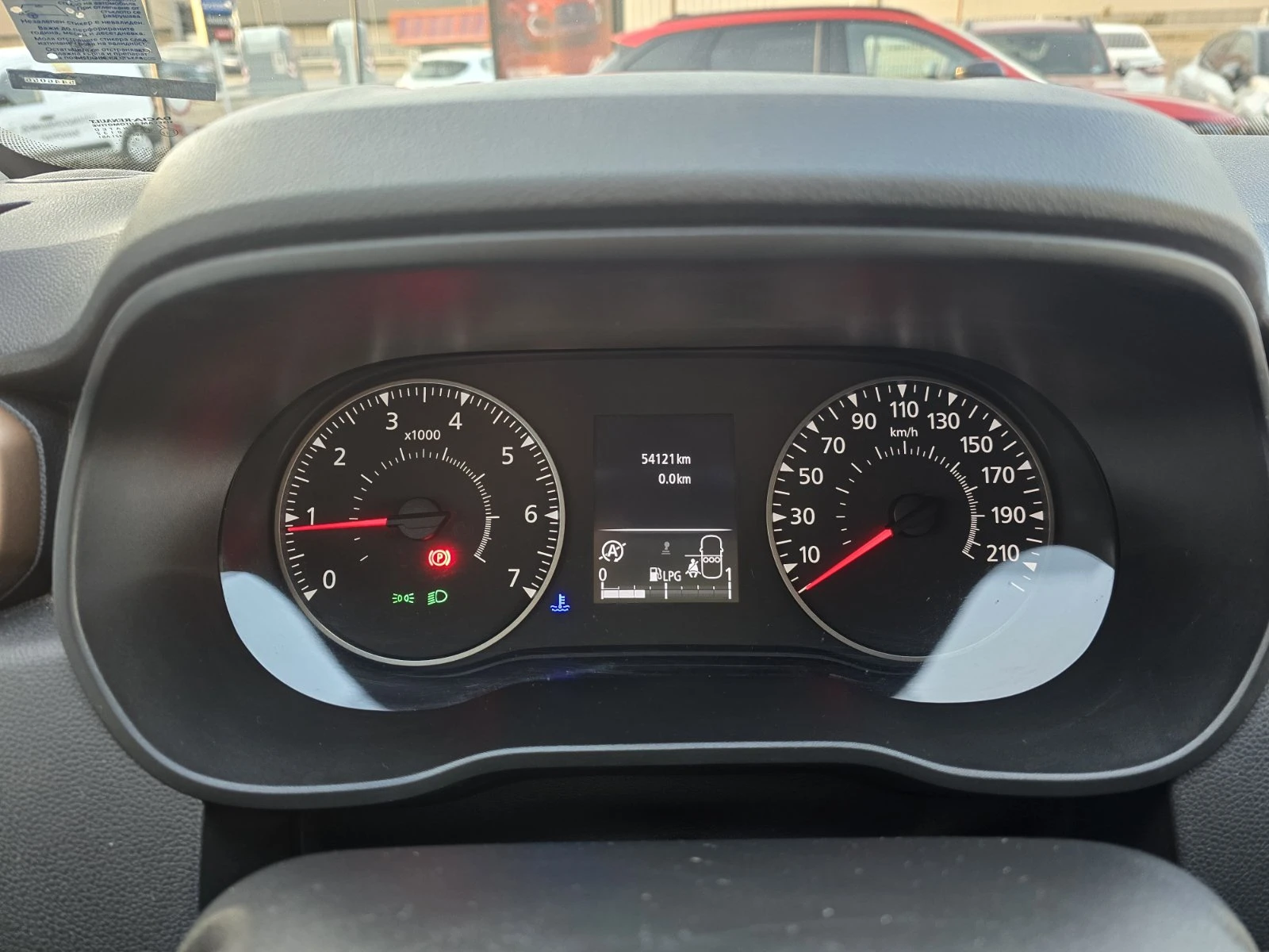 Dacia Duster 1.0 TCe 90 Stop&Start LPG, снимка 8 - Автомобили и джипове - 56577166