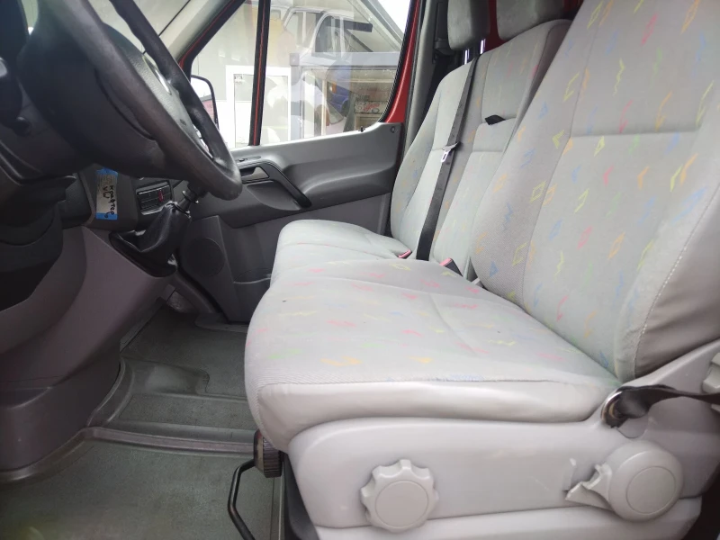 VW Crafter 2.5, 163 к.с. темпомат, 6 скорости, климатик, снимка 13 - Бусове и автобуси - 52694060